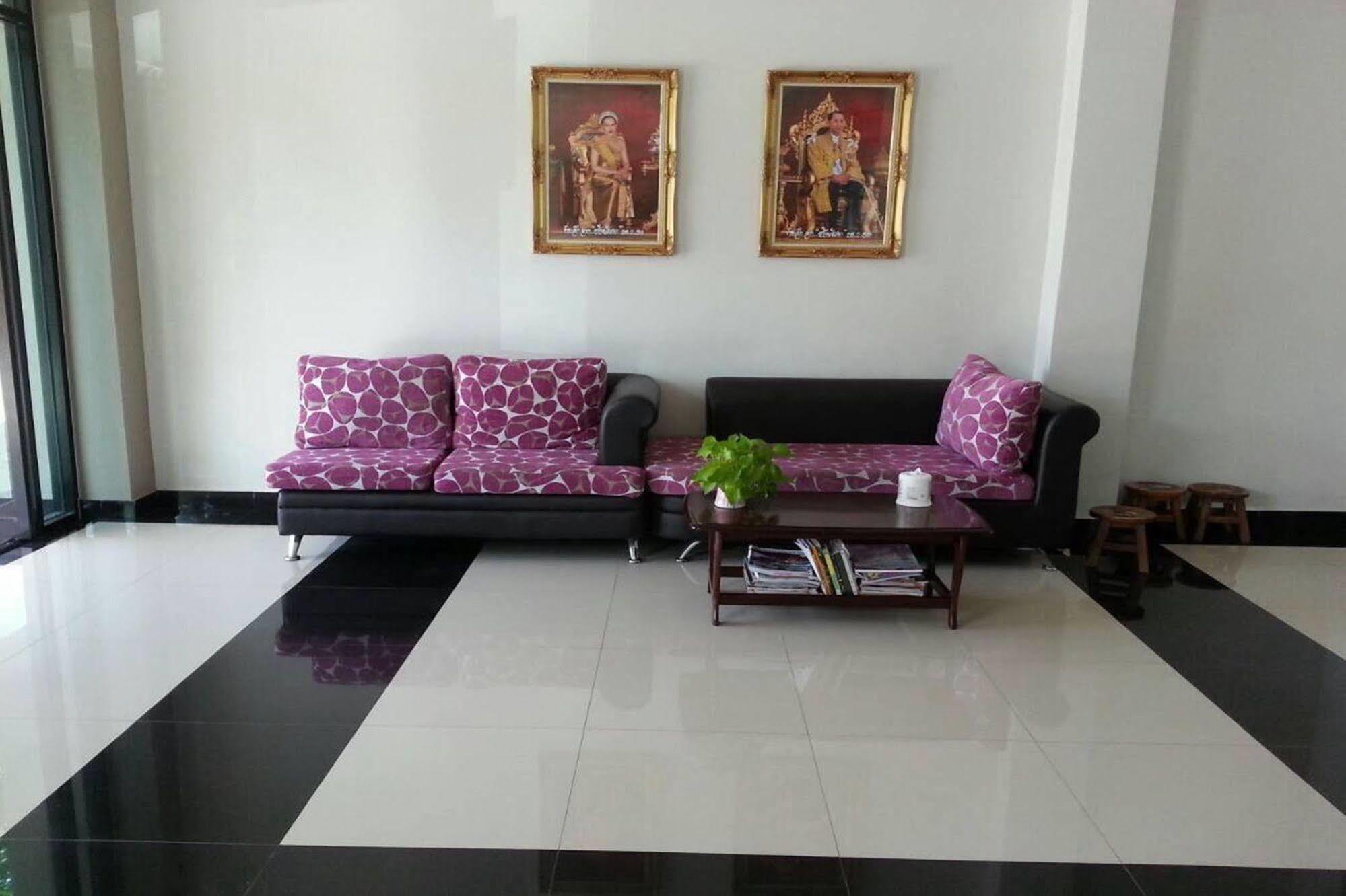 เดอะรูม นางรอง Aparthotel ภายนอก รูปภาพ